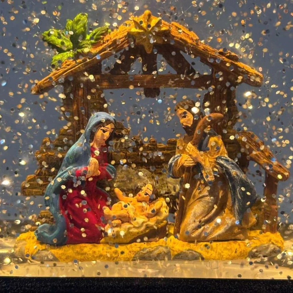 Lighted Nativity Manger Scene Christmas Snow Globe / Lantern 10